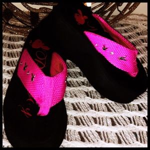 💕Hot Pink Playboy Wedge Platform Sandals🖤